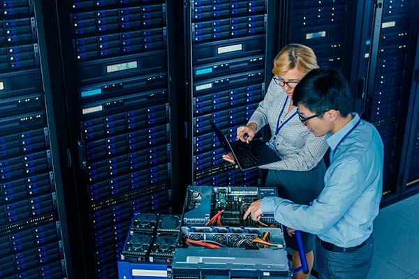 Tốc độ, hiệu suất, sự ổn định của máy chủ server