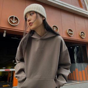 phối đố với áo hoodie